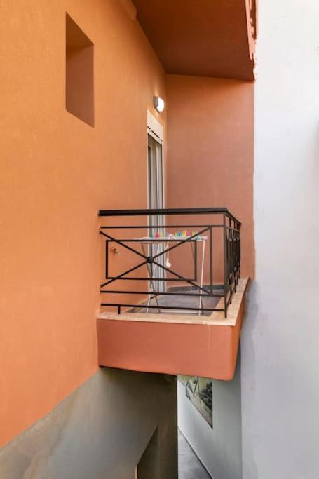 Family Home Next To City Hall Gazi Εξωτερικό φωτογραφία