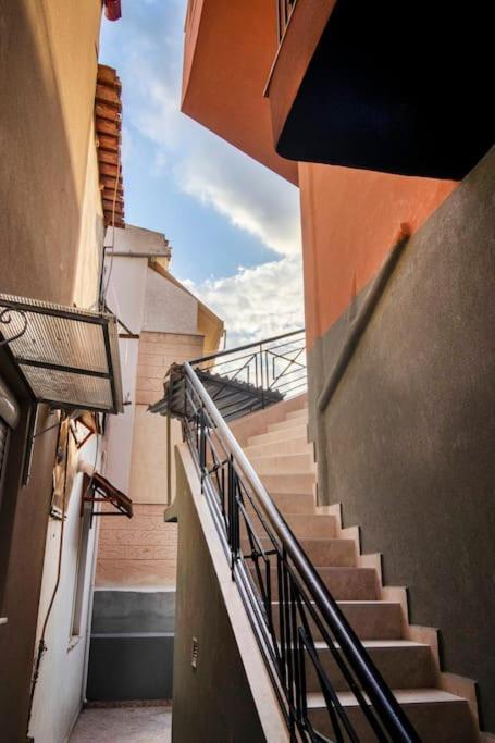 Family Home Next To City Hall Gazi Εξωτερικό φωτογραφία